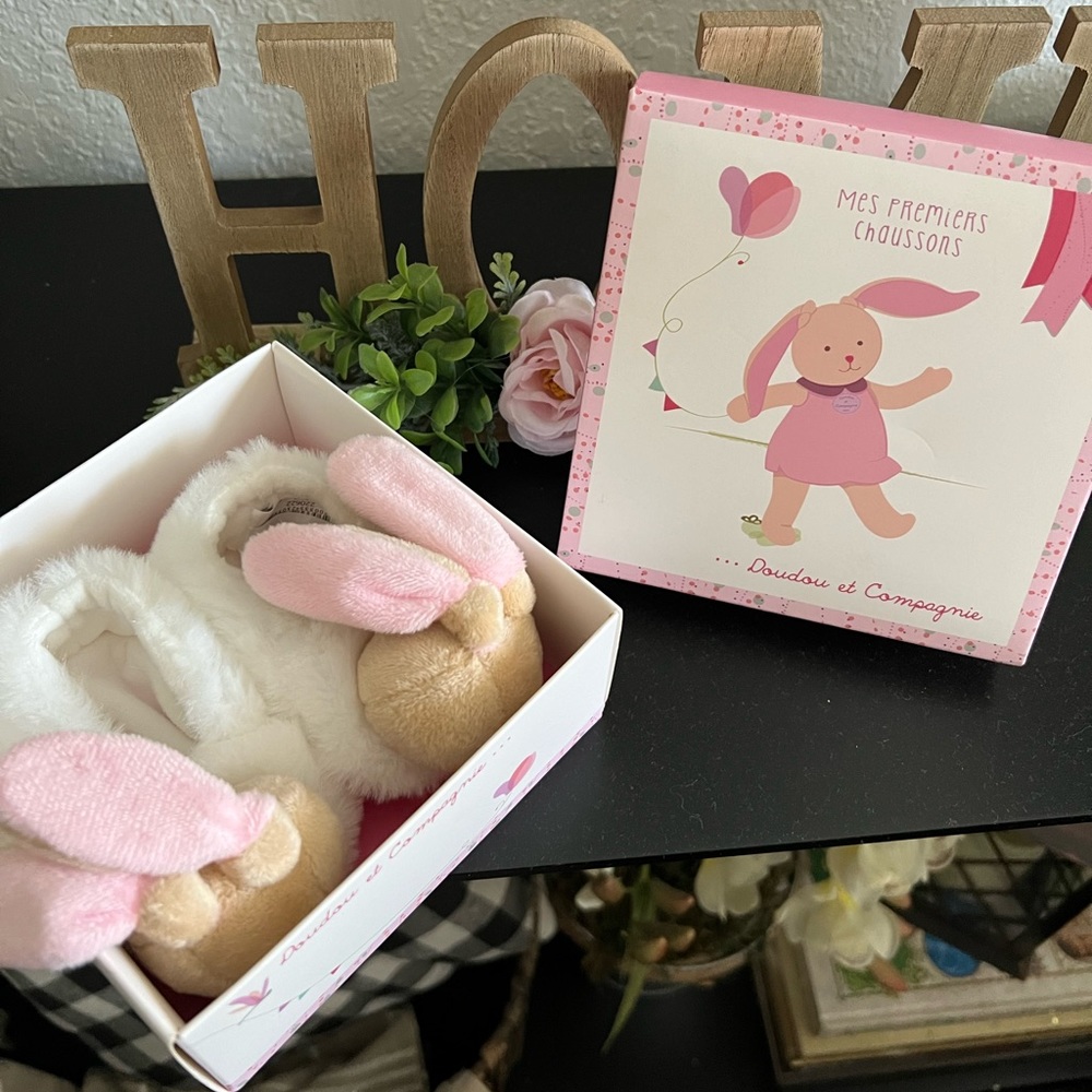 Baby bunnie booties/shoes/slippers